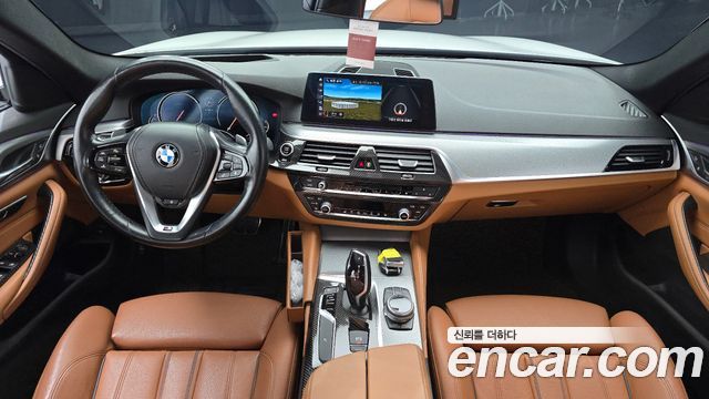 BMW 5-Series 2017 — photo 7