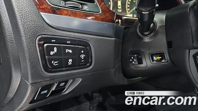 Hyundai Equus 2015 — photo 16