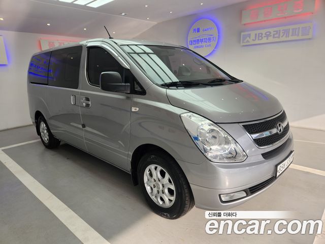 Hyundai Starex 2015 — photo 2