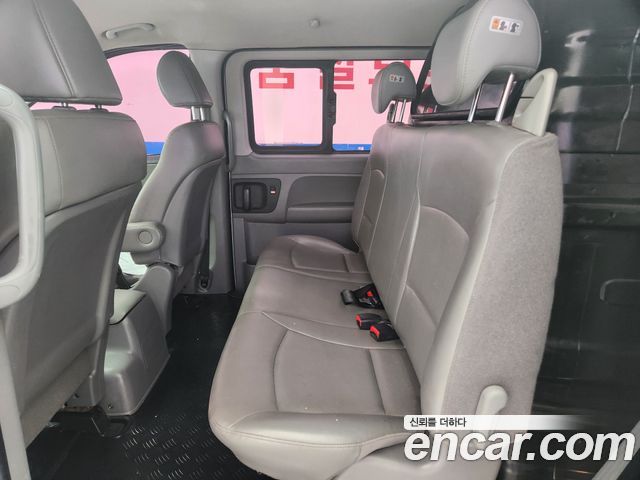 Hyundai Starex 2015 — photo 8