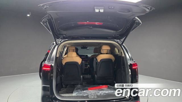 Kia Canival 2023 — photo 20