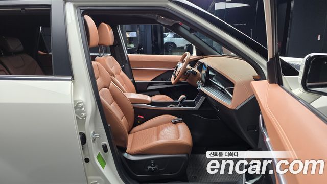 KG Mobility Torres 2023 — photo 11
