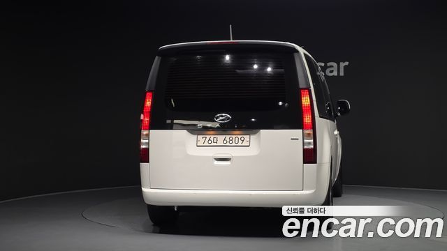 Hyundai Staria 2022 — photo 4