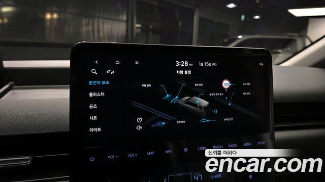 Hyundai Staria 2022 — photo 16