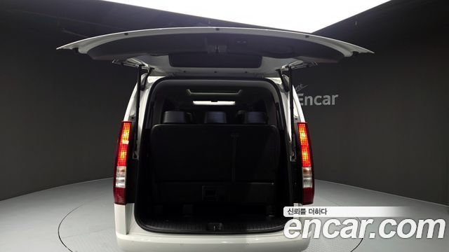Hyundai Staria 2022 — photo 20