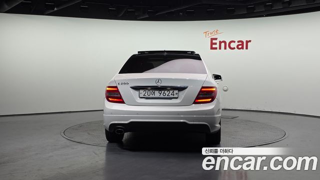 Mercedes-Benz C-Class 2012 — photo 4