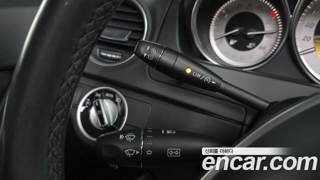Mercedes-Benz C-Class 2012 — photo 19
