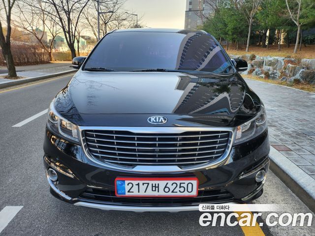 Kia Canival 2016 — photo 3