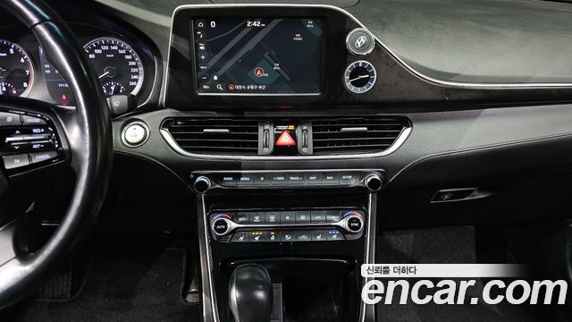 Hyundai Grandeur 2018 — photo 16