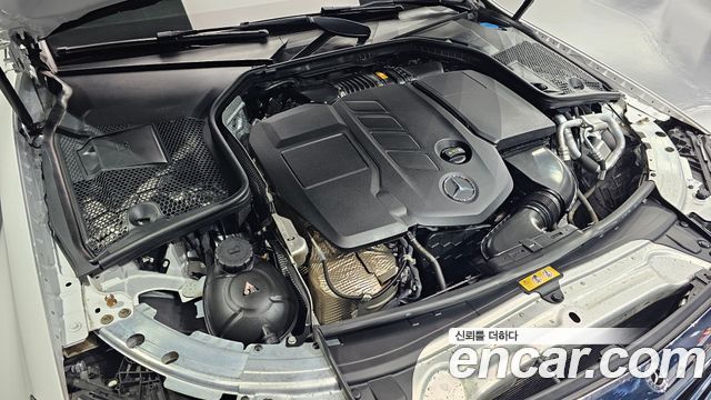 Mercedes-Benz C-Class 2019 — photo 6