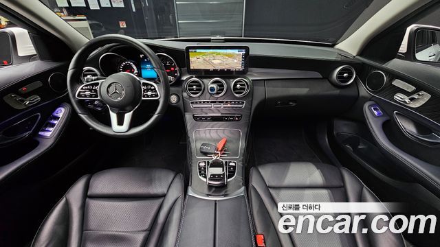 Mercedes-Benz C-Class 2019 — photo 7
