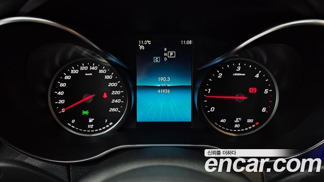 Mercedes-Benz C-Class 2019 — photo 8