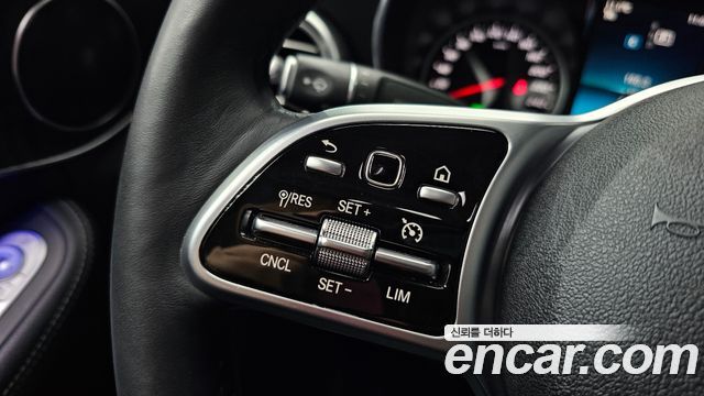Mercedes-Benz C-Class 2019 — photo 19