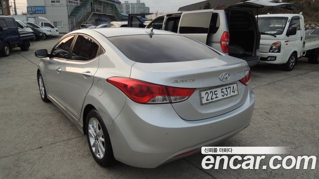 Hyundai AVANTE 2012 — photo 6
