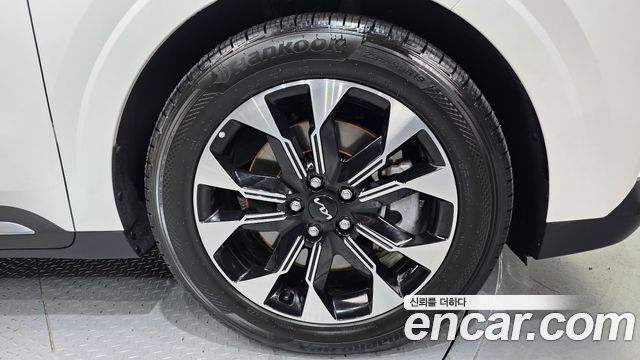 Kia Canival 2021 — photo 5