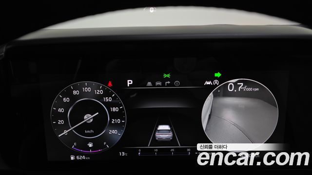 Kia Canival 2021 — photo 8