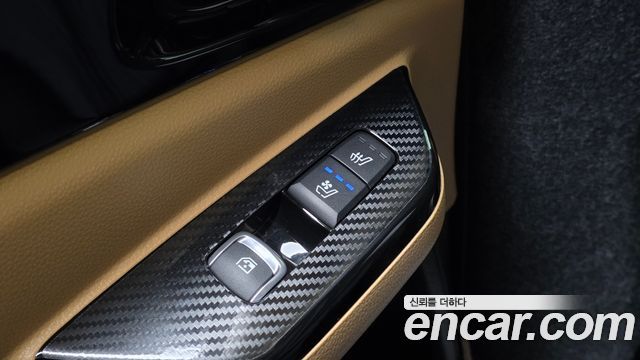 Kia Canival 2021 — photo 18