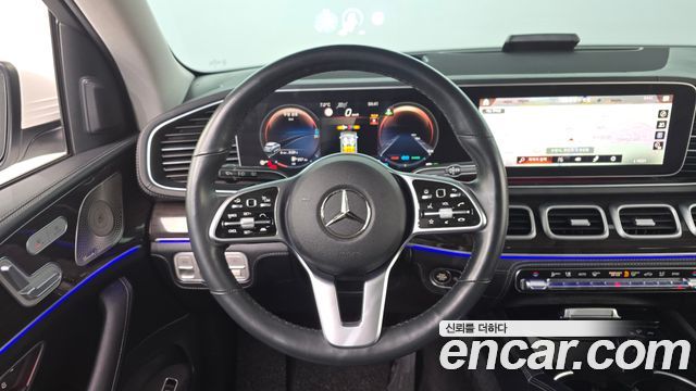 Mercedes-Benz GLE-Class 2022 — photo 13