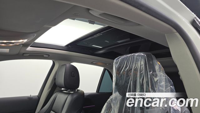 Mercedes-Benz GLE-Class 2022 — photo 19