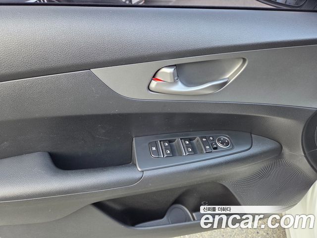 Kia K3 2021 — photo 13