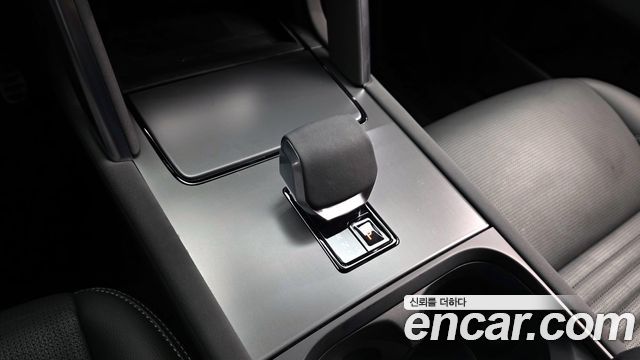 Land Rover Discovery Sport 2025 — photo 9