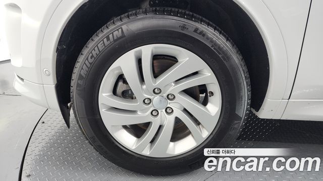 Land Rover Discovery Sport 2025 — photo 5