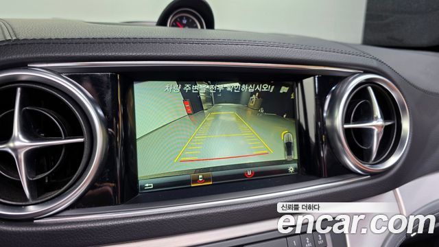 Mercedes-Benz SL-Class 2019 — photo 14