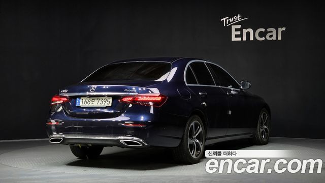 Mercedes-Benz E-Class 2021 — photo 2