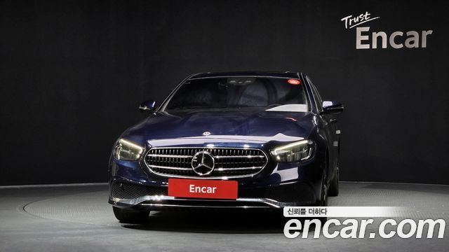Mercedes-Benz E-Class 2021 — photo 3