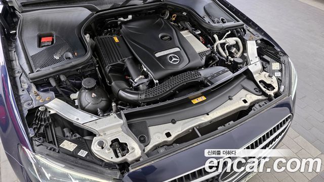 Mercedes-Benz E-Class 2021 — photo 6