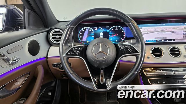Mercedes-Benz E-Class 2021 — photo 13