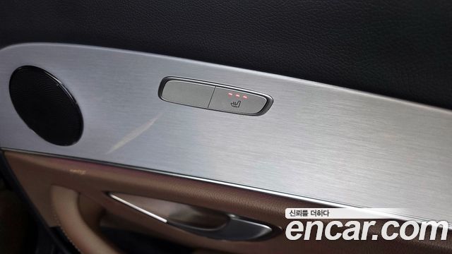 Mercedes-Benz E-Class 2021 — photo 19