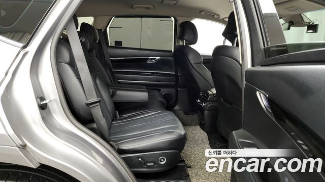 Genesis GV80 2020 — photo 12