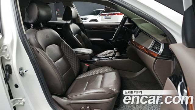 Kia K7 2016 — photo 10