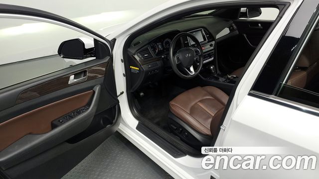 Hyundai Sonata 2019 — photo 11