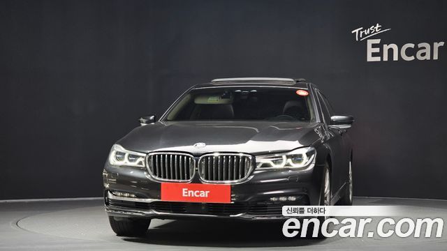 BMW 7-Series 2016 — photo 3