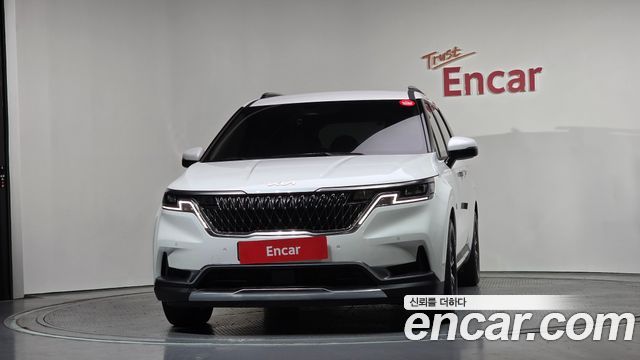 Kia Canival 2023 — photo 3