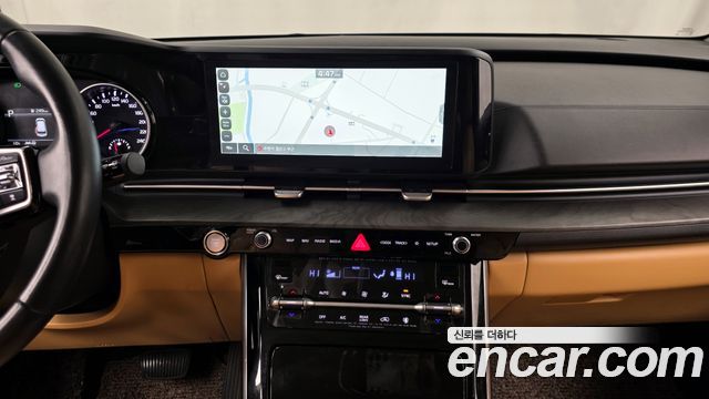 Kia Canival 2023 — photo 14