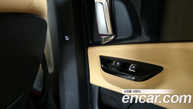 Kia Canival 2023 — photo 19