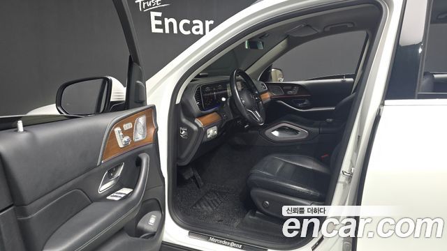 Mercedes-Benz GLE-Class 2019 — photo 10