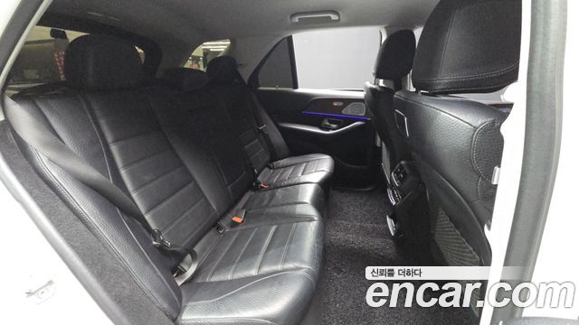 Mercedes-Benz GLE-Class 2019 — photo 12