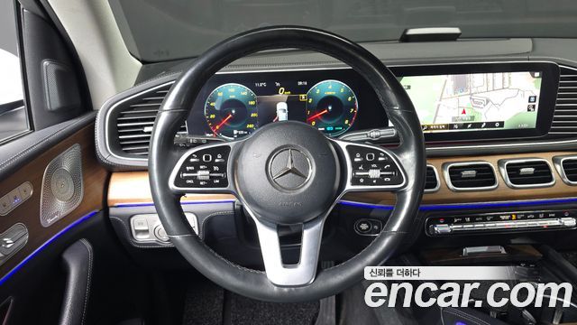 Mercedes-Benz GLE-Class 2019 — photo 13