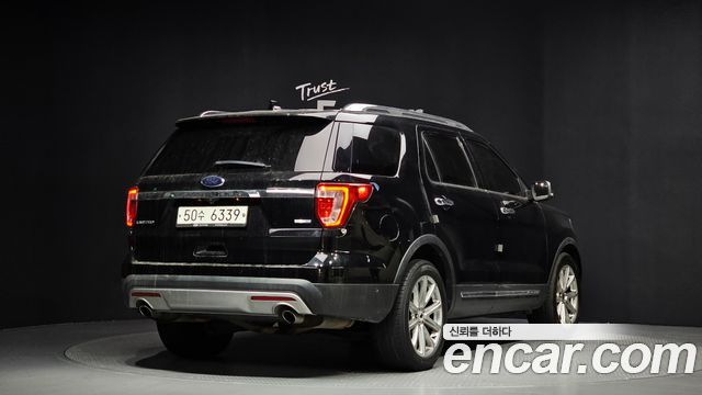 Ford Explorer 2017 — photo 2