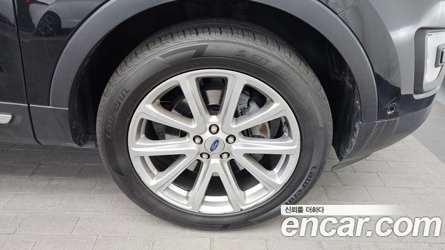 Ford Explorer 2017 — photo 5