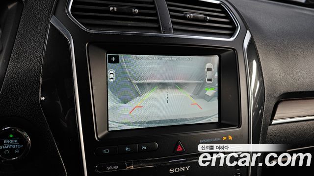 Ford Explorer 2017 — photo 15