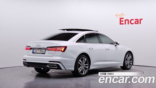 Audi A6 2022 — photo 2