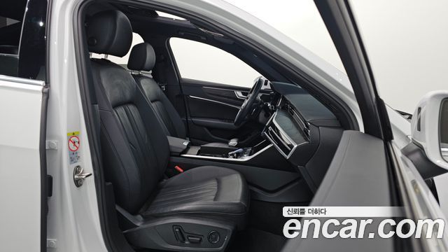 Audi A6 2022 — photo 10