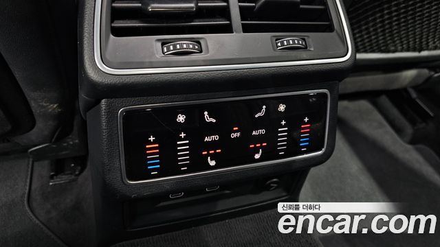 Audi A6 2022 — photo 19