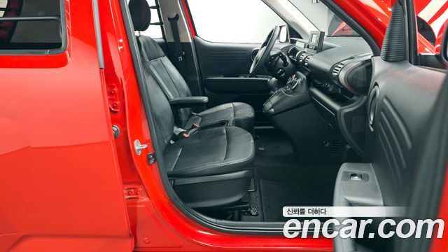Hyundai Casper 2023 — photo 11
