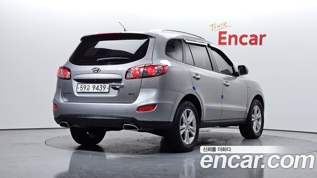 Hyundai Santafe 2011 — photo 2